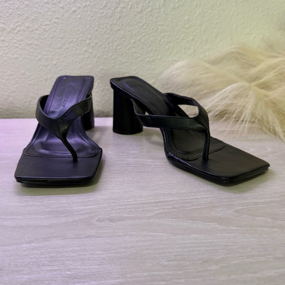 Princess Polly Black Faux Leather Block Heel Flip Flop Strappy Heels Sandals